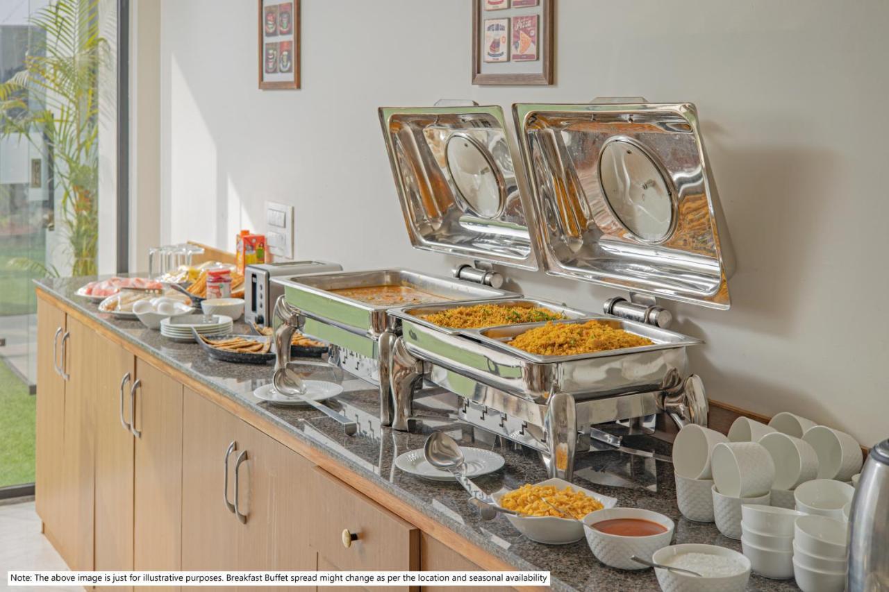Treebo Premium Tahoora International Hotell Kolkata Eksteriør bilde